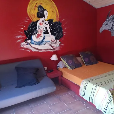 Le Val Du Pyrate Petit Dej Compris, Piscine, Parking *