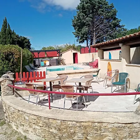 Le Val Du Pyrate Petit Dej Compris, Piscine, Parking