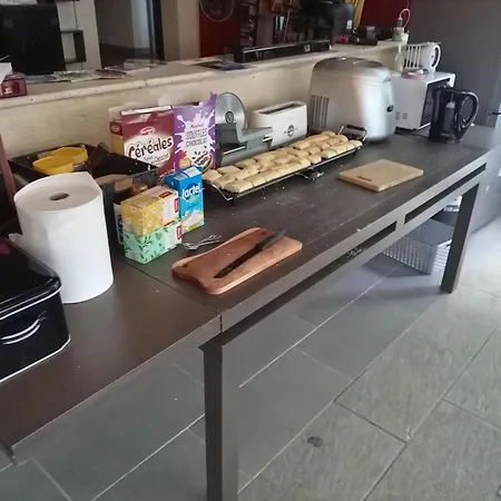 Δωμάτια σε οικογενειακή κατοικία Le Val Du Pyrate Petit Dej Compris, Piscine, Parking Colonzelle